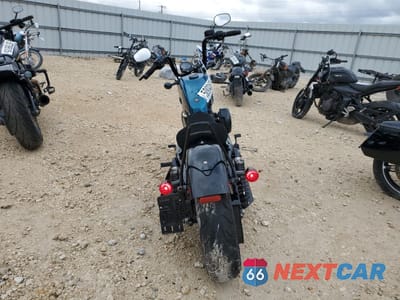 Czwarte zdjęcie samochodu z boku: 2018 HARLEY-DAVIDSON XL1200 XS VIN:1HD1LR321JC426081 - miniatura