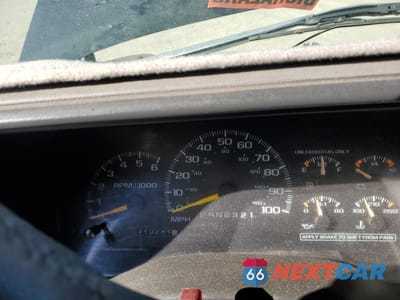 Zdjęcie 9 z 13 samochodu: 1998 CHEVROLET TAHOE K1500 VIN:3GNEK18R9WG123185 - miniatura