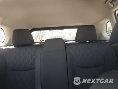 Zdjęcie 10 z 13 samochodu: 2024 TOYOTA COROLLA CROSS LE VIN:7MUBAAAG1RV081226 - miniatura