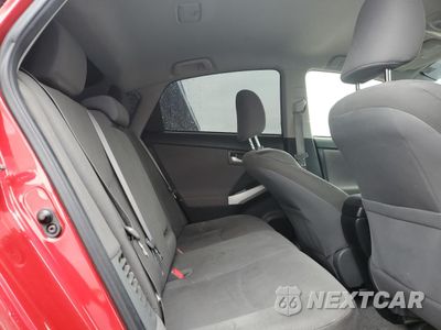 Zdjęcie 11 z 14 samochodu: 2013 TOYOTA PRIUS VIN:JTDKN3DU7D1618702 - miniatura