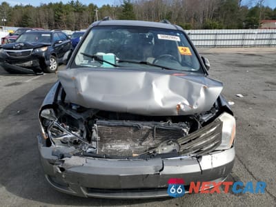 Piąte zdjęcie samochodu w środku: 2012 KIA SEDONA LX VIN:KNDMG4C74C6443394 - miniatura