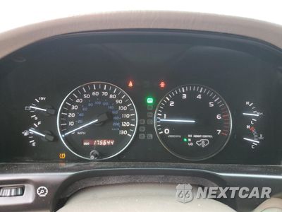 Zdjęcie 9 z 14 samochodu: 2006 LEXUS LX 470 VIN:JTJHT00W164015619 - miniatura