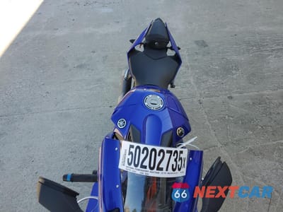 Piąte zdjęcie samochodu w środku: 2023 YAMAHA YZFR1 VIN:JYARN66E9PA002845 - miniatura