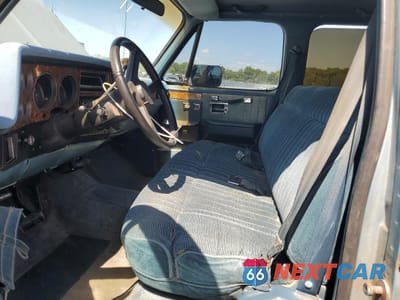 Zdjęcie 7 z 15 samochodu: 1989 CHEVROLET SUBURBAN R1500 VIN:1GNER16KXKFJ13326 - miniatura