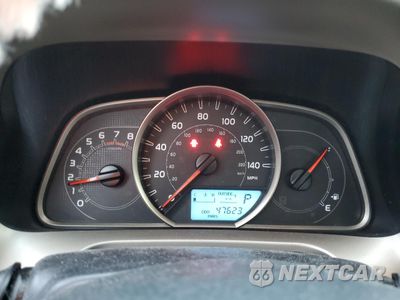 Zdjęcie 9 z 12 samochodu: 2015 TOYOTA RAV4 LE VIN:JTMZFREVXFD067205 - miniatura