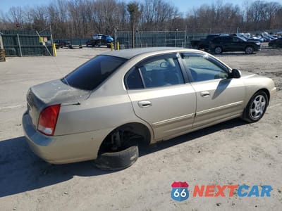 Trzecie zdjęcie samochodu z tyłu: 2002 HYUNDAI ELANTRA GLS VIN:KMHDN45D62U395234 - miniatura