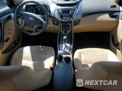 Zdjęcie 8 z 14 samochodu: 2013 HYUNDAI ELANTRA GLS VIN:KMHDH4AEXDU724851 - miniatura