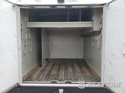 Zdjęcie 10 z 13 samochodu: 2016 CHEVROLET SILVERADO C3500 VIN:1GB3CYCG2GZ159091 - miniatura