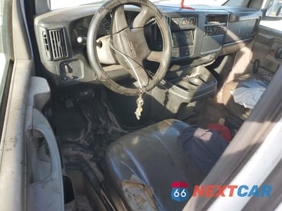 Zdjęcie 8 z 12 samochodu: 2006 GMC SAVANA G2500 VIN:1GTGG25V861161192 - miniatura