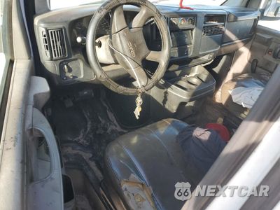 Zdjęcie 8 z 12 samochodu: 2006 GMC SAVANA G2500 VIN:1GTGG25V861161192 - miniatura