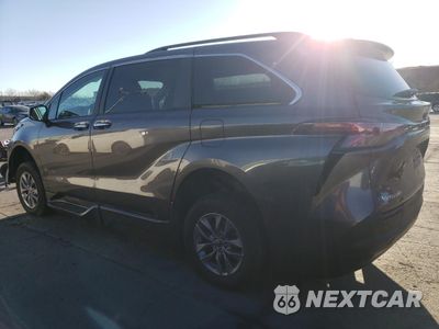 Drugie zdjęcie samochodu z przodu: 2022 TOYOTA SIENNA XLE VIN:5TDJRKEC7NS127857 - miniatura