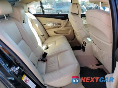 Zdjęcie 10 z 12 samochodu: 2009 BMW 528 I VIN:WBANU53559C117418 - miniatura