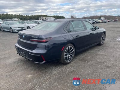 Trzecie zdjęcie samochodu z tyłu: 2024 BMW 750 XE VIN:WBA43EH09RCP94340 - miniatura