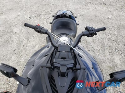 Piąte zdjęcie samochodu w środku: 2022 CAN-AM SPYDER ROADSTER F3-S VIN:2BXRDDD24NV000425 - miniatura