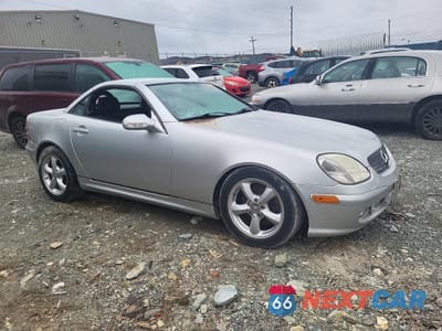 Czwarte zdjęcie samochodu z boku: 2001 MERCEDES-BENZ SLK 320 VIN:WDBKK65F91F195046 - miniatura