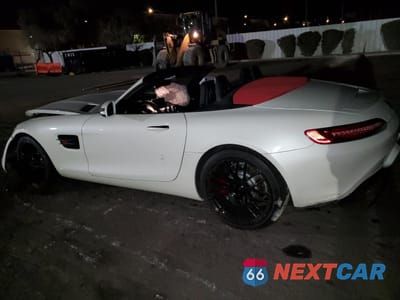 Drugie zdjęcie samochodu z przodu: 2019 MERCEDES-BENZ AMG GT VIN:WDDYK7HA0KA022635 - miniatura