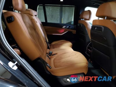 Zdjęcie 11 z 17 samochodu: 2025 BMW X7 XDRIVE40I VIN:5UX23EM05S9X70103 - miniatura