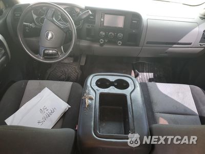 Zdjęcie 8 z 12 samochodu: 2009 GMC SIERRA C1500 VIN:3GTEC13C69G103909 - miniatura