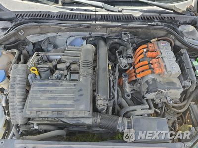 Zdjęcie 7 z 10 samochodu: 2014 VOLKSWAGEN JETTA HYBRID VIN:3VW637AJ3EM214208 - miniatura