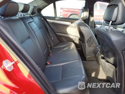 Zdjęcie 10 z 12 samochodu: 2013 MERCEDES-BENZ C 250 VIN:WDDGF4HB9DA795095 - miniatura