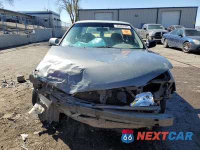 Piąte zdjęcie samochodu w środku: 2001 NISSAN SENTRA XE VIN:3N1CB51D51L441541 - miniatura