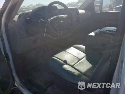 Zdjęcie 8 z 12 samochodu: 2012 CHEVROLET SILVERADO C3500 VIN:1GB3CZCG3CF211006 - miniatura