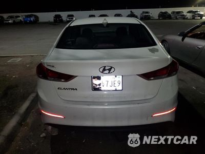 Zdjęcie 6 z 12 samochodu: 2017 HYUNDAI ELANTRA SE VIN:5NPD84LF2HH033565 - miniatura