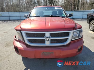 Piąte zdjęcie samochodu w środku: 2008 DODGE DAKOTA SXT VIN:1D7HE32K78S601576 - miniatura