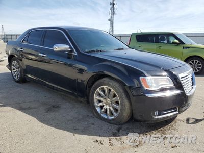 Czwarte zdjęcie samochodu z boku: 2012 CHRYSLER 300 LIMITED VIN:2C3CCACG7CH221442 - miniatura