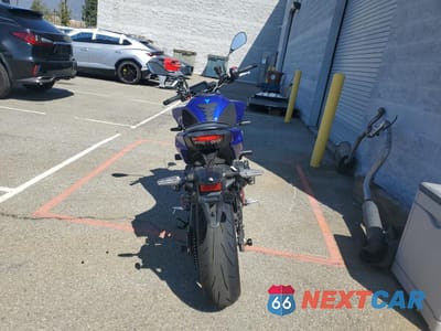 Czwarte zdjęcie samochodu z boku: 2024 YAMAHA MT09 C VIN:JYARN94Y6RA000391 - miniatura