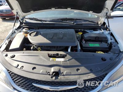 Zdjęcie 11 z 12 samochodu: 2015 CHRYSLER 200 C VIN:1C3CCCCGXFN703815 - miniatura
