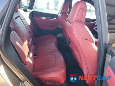 Zdjęcie 10 z 12 samochodu: 2019 MASERATI LEVANTE S SPORT VIN:ZN661YUS9KX336692 - miniatura