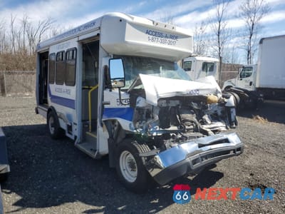 Zdjęcie 9 z 10 samochodu: 2019 FORD ECONOLINE E350 SUPER DUTY CUTAWAY VAN VIN:1FDEE3F60KDC49412 - miniatura