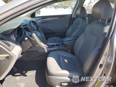 Zdjęcie 7 z 14 samochodu: 2012 HYUNDAI SONATA HYBRID VIN:KMHEC4A48CA045204 - miniatura