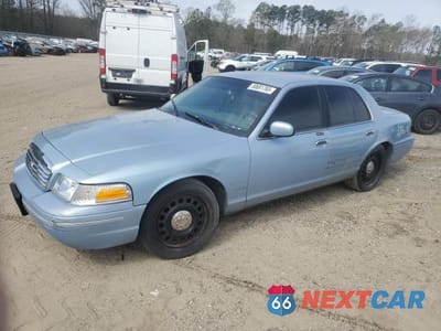 1998 FORD CROWN VICTORIA 2FAFP73W3XX237078 - główne zdjęcie licytacji z USA - miniatura
