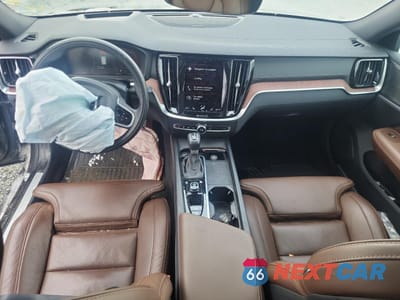Zdjęcie 8 z 12 samochodu: 2022 VOLVO V60 CROSS COUNTRY T5 MOMENTUM VIN:YV4102WK0N2094947 - miniatura