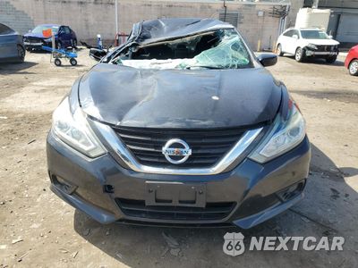 Piąte zdjęcie samochodu w środku: 2017 NISSAN ALTIMA 2.5 VIN:1N4AL3AP7HC284705 - miniatura