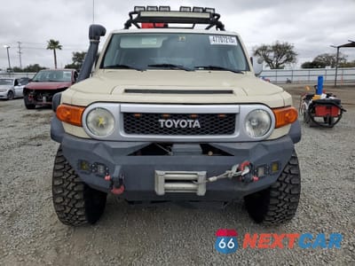 Piąte zdjęcie samochodu w środku: 2008 TOYOTA FJ CRUISER VIN:JTEBU11F18K046826 - miniatura