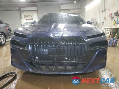 Piąte zdjęcie samochodu w środku: 2024 BMW I7 XDRIVE60 VIN:WBY53EJ05RCP49458 - miniatura