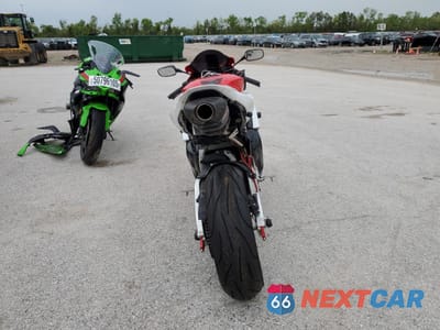 Czwarte zdjęcie samochodu z boku: 2012 HONDA CBR600 RR VIN:JH2PC4040CK500059 - miniatura
