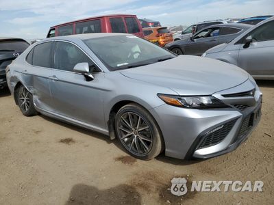 Czwarte zdjęcie samochodu z boku: 2024 TOYOTA CAMRY SE NIGHT SHADE VIN:4T1G11AK3RU192534 - miniatura