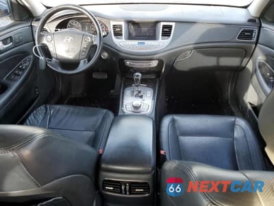 Zdjęcie 8 z 13 samochodu: 2012 HYUNDAI GENESIS 3.8L VIN:KMHGC4DD2CU194923 - miniatura