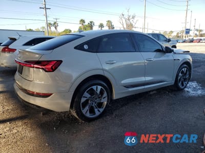 Trzecie zdjęcie samochodu z tyłu: 2022 AUDI E-TRON SPORTBACK PREMIUM VIN:WA11ABGE9NB006948 - miniatura