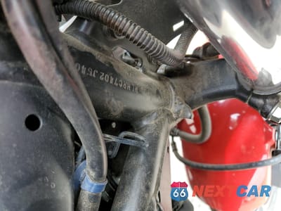 Zdjęcie 9 z 10 samochodu: 2018 HONDA CBR650 F VIN:MLHRC7402J5400368 - miniatura