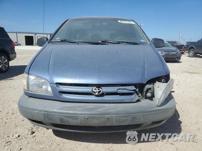 Piąte zdjęcie samochodu w środku: 1999 TOYOTA SIENNA CE VIN:4T3ZF19C9XU138926 - miniatura