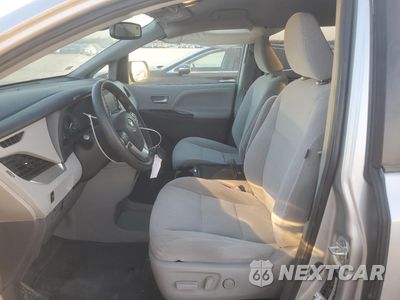 Zdjęcie 7 z 15 samochodu: 2019 TOYOTA SIENNA LE VIN:5TDKZ3DC1KS966037 - miniatura