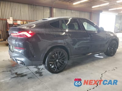 Trzecie zdjęcie samochodu z tyłu: 2025 BMW X6 XDRIVE40I VIN:5UX33EX00S9Y21068 - miniatura