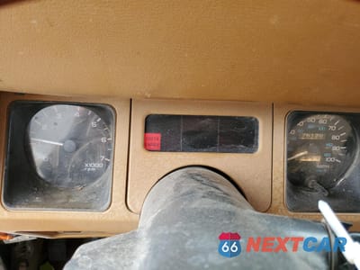 Zdjęcie 9 z 13 samochodu: 1995 JEEP WRANGLER / YJ S VIN:1J4FY19P1SP315144 - miniatura