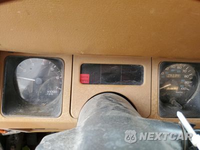 Zdjęcie 9 z 13 samochodu: 1995 JEEP WRANGLER / YJ S VIN:1J4FY19P1SP315144 - miniatura