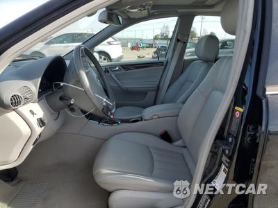 Zdjęcie 7 z 14 samochodu: 2006 MERCEDES-BENZ C 350 4MATIC VIN:WDBRF87J76F775628 - miniatura